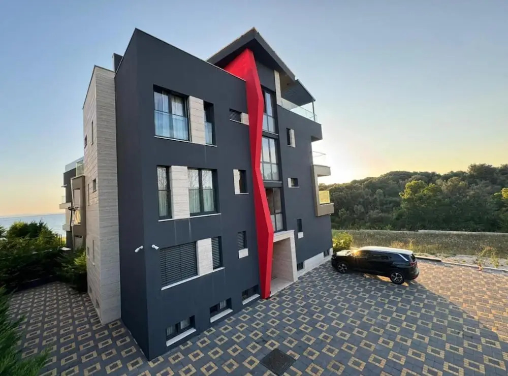 Leonarda Waterfront Residences