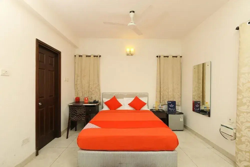 OYO 24040 SilverKey Marigold Krishna Nagar