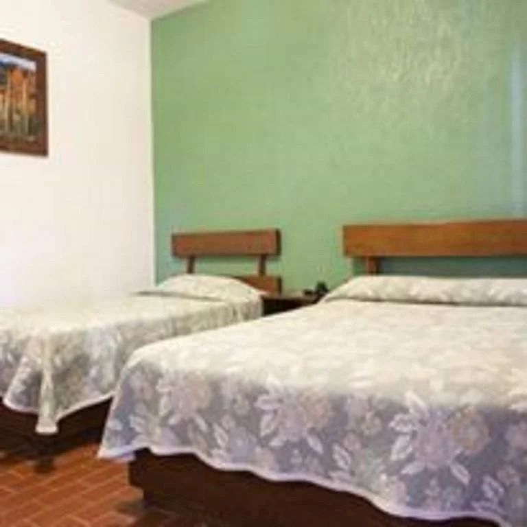 HOTEL PLAZA