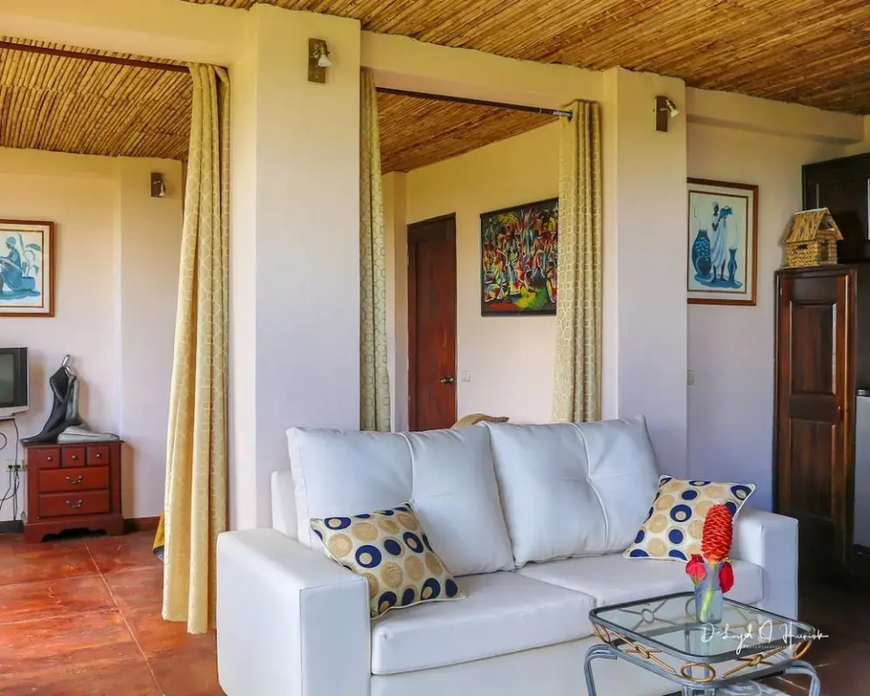 Birdsong Villa