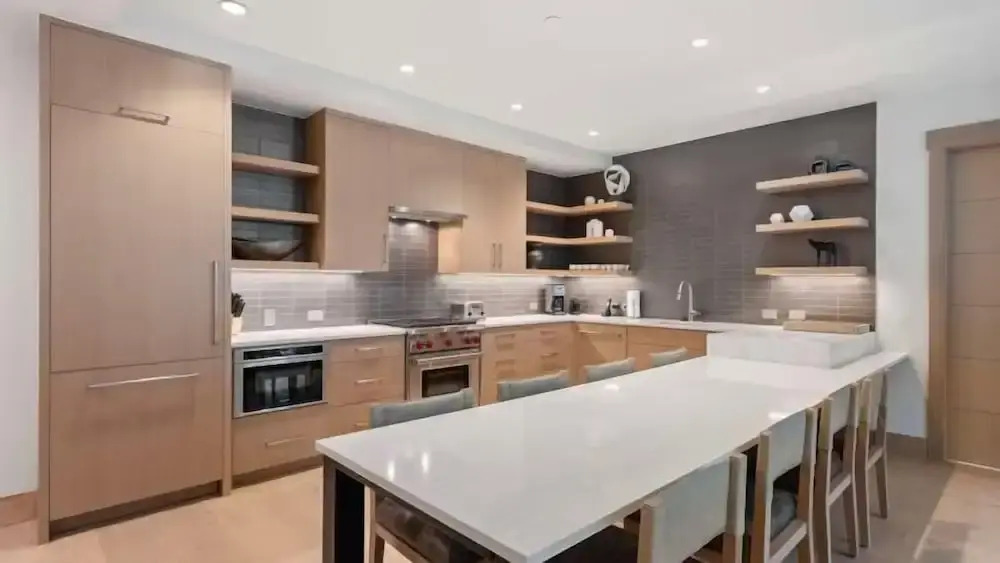 Luxe 2 Bedroom Ski In, Ski Out Residence In Snowmass Base Village