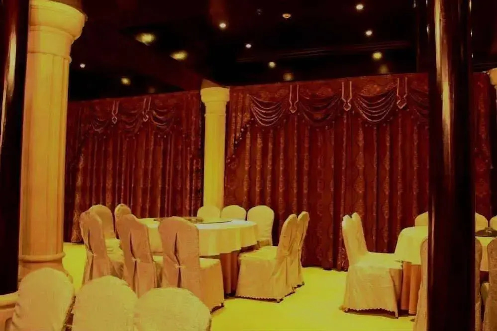 Lingxiu Impression Hotel Emei