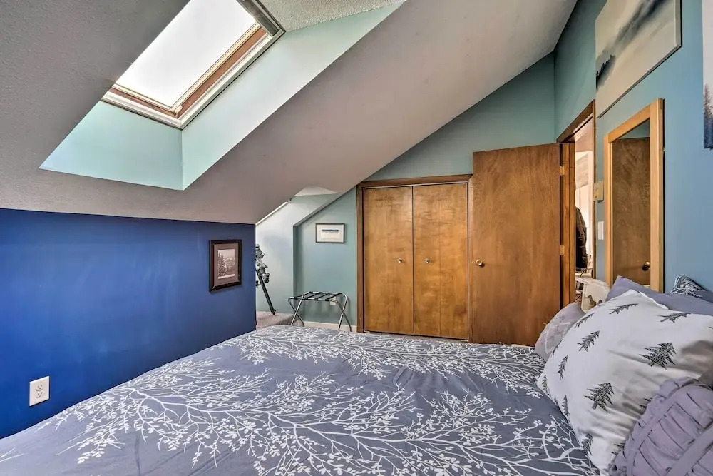 Steps to Ski Shuttle! Snow Mountain Village Condo