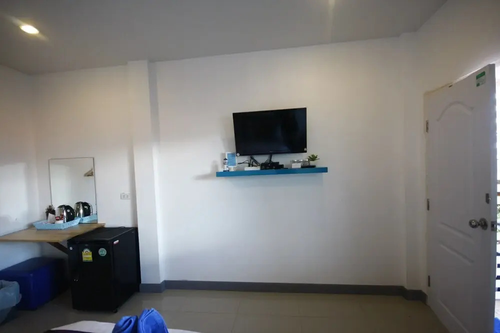 Baan Ta Long Beach Koh Larn