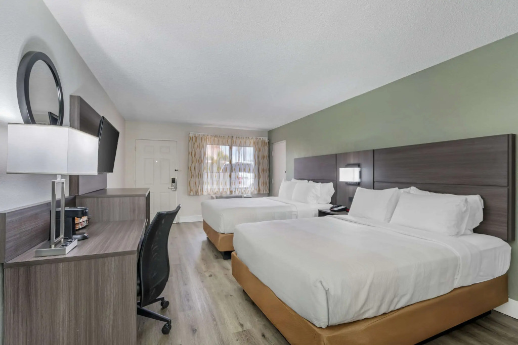 Quality Inn & Suites Orlando East - UCF Area