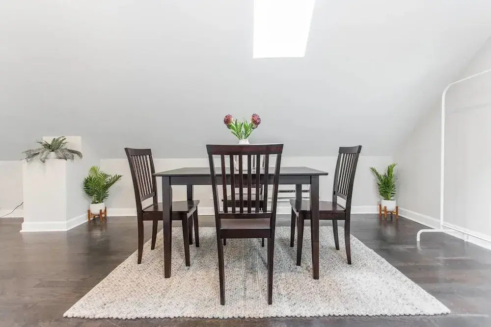 Unique Wrigleyville Gem