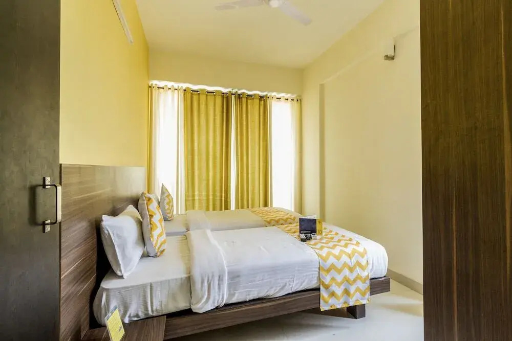 FabHotel IWE Studio Yelahanka