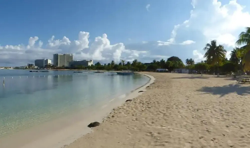 Beach One Bedroom Suite A17