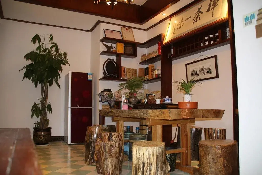 Military Theme Inn