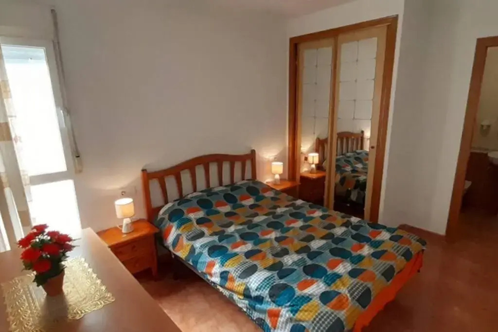 Cozy Holiday @ 3BR Apt Near Beach Promenade!