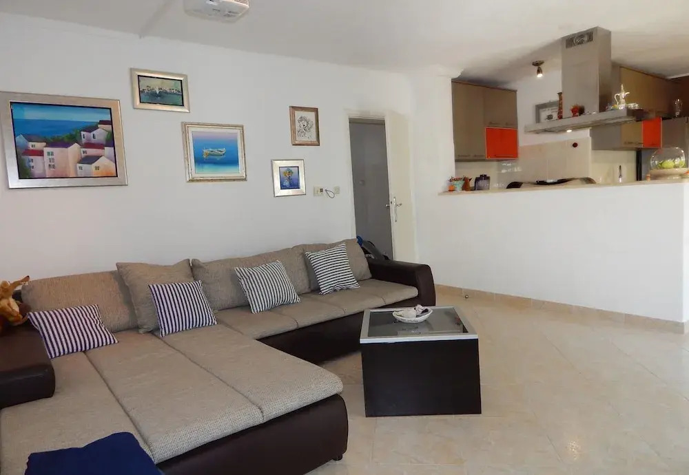 Apartments Josip