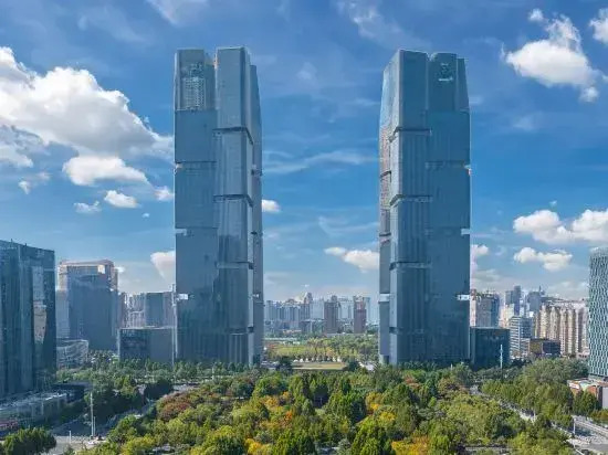 Moshe Hotel (Zhengzhou East Railway Station Mixc Store)