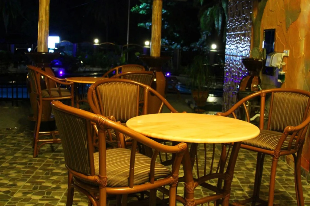 Hillview Hotel & Apparts