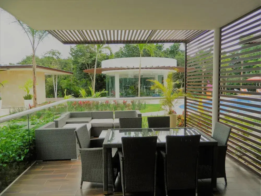 Terrazas Luxury Condos by Kiin