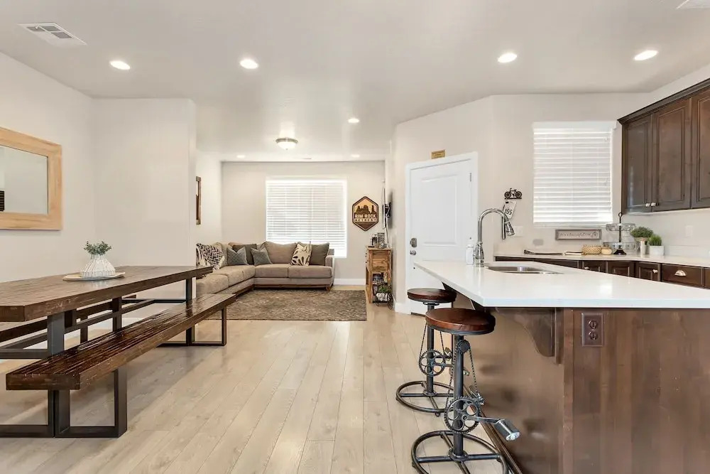 Rim Rock At The Casitas 3 Bedroom Apts