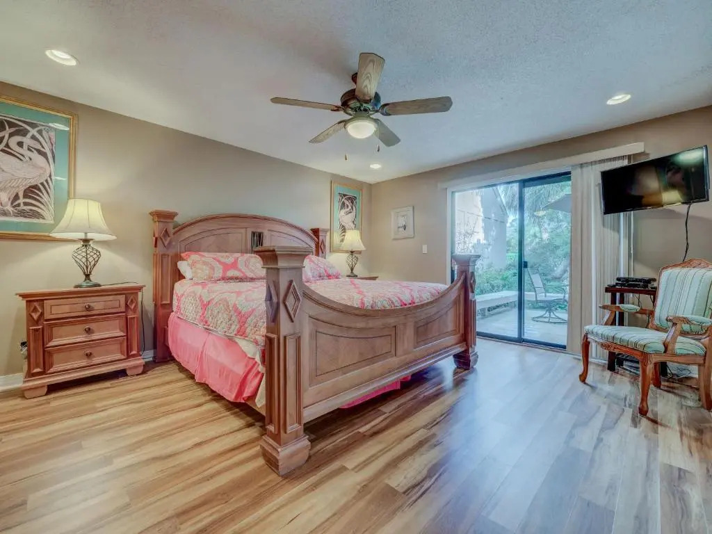 Queens Grant 671, 2 Bedrooms, Newly Renovated, Pool, Sleeps 6