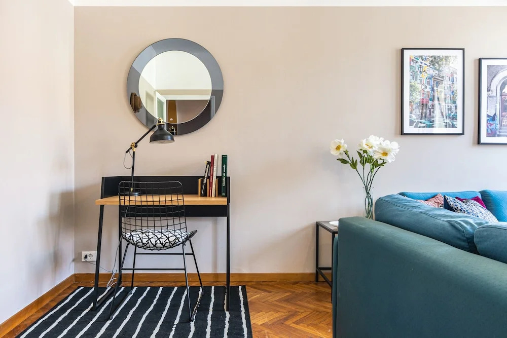 2 Bedrooms Apartment in the City Center