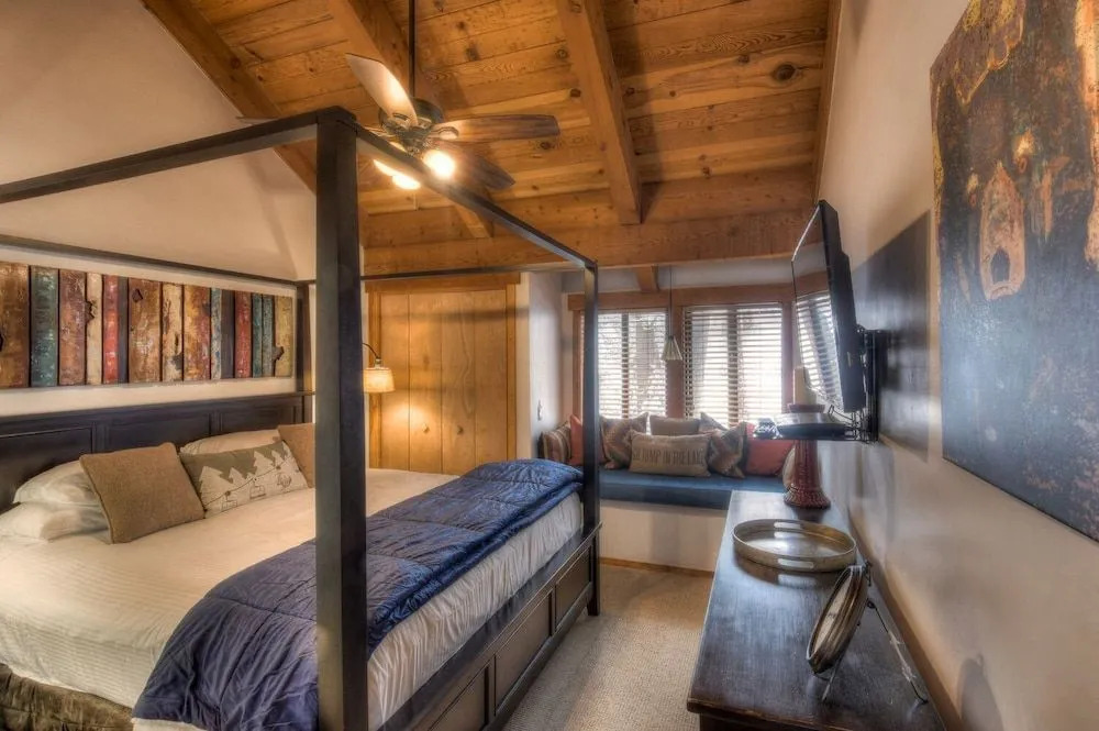 Granlibakken Retreat Near Tahoe Beach!
