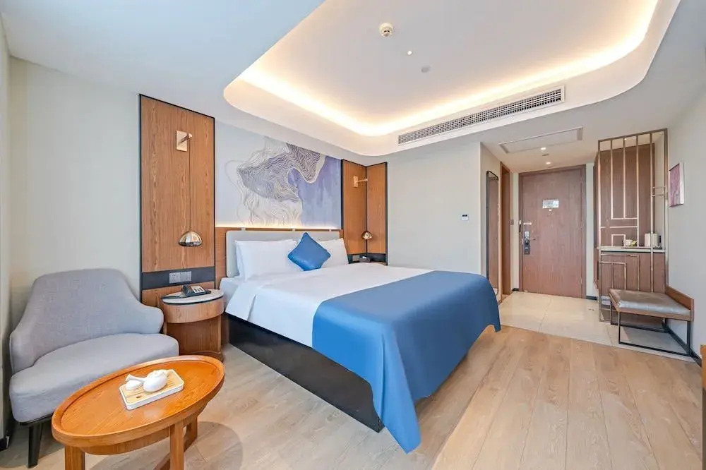 Yunfei Hotel