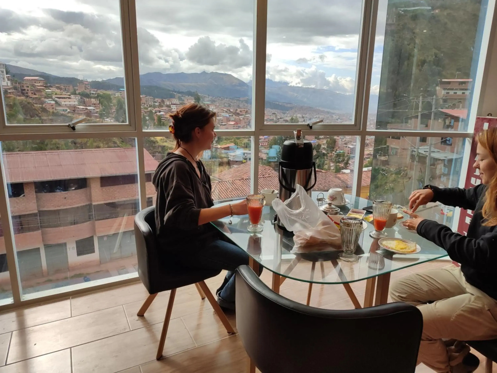 linda house cusco