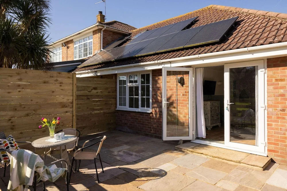Stylish One Bed Annexe Near Marina and Beaches