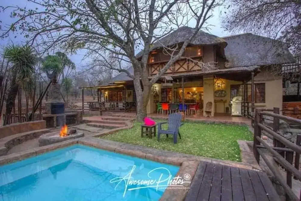 Villa - Sleeps 10 - Pool - Patio - Housekeeping