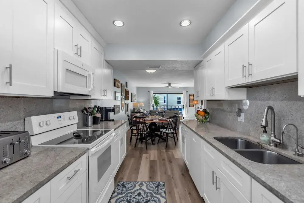 Bayview Villas - Bayview Shores