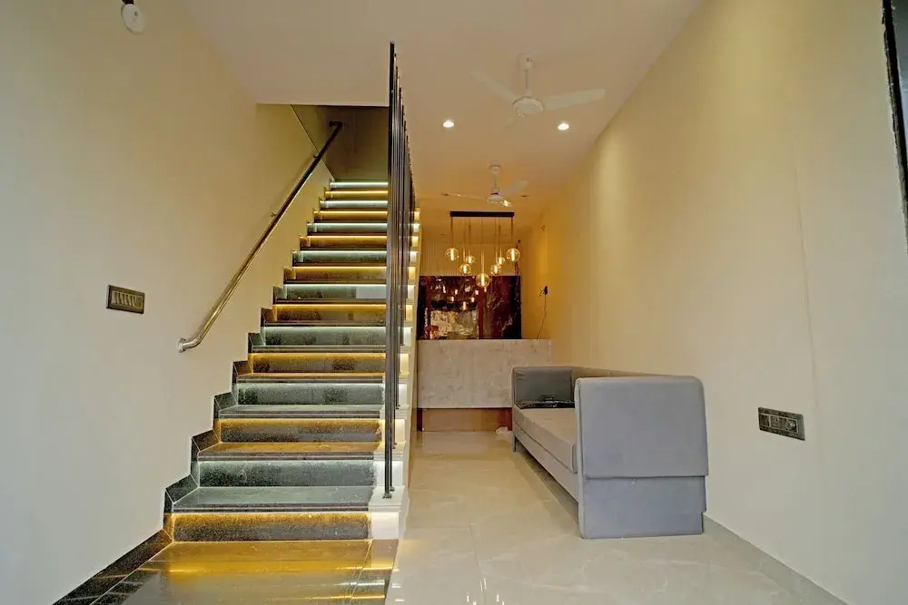 Avanti Inn