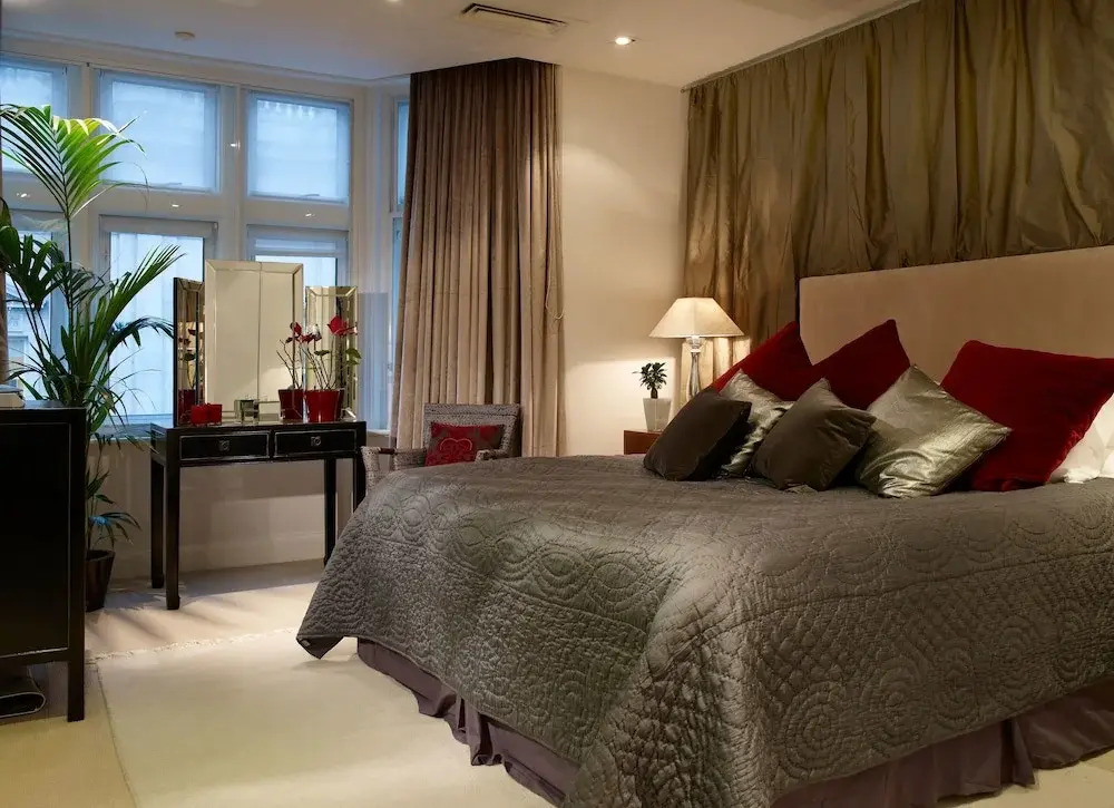 Palace View - Two Bedroom Apartment