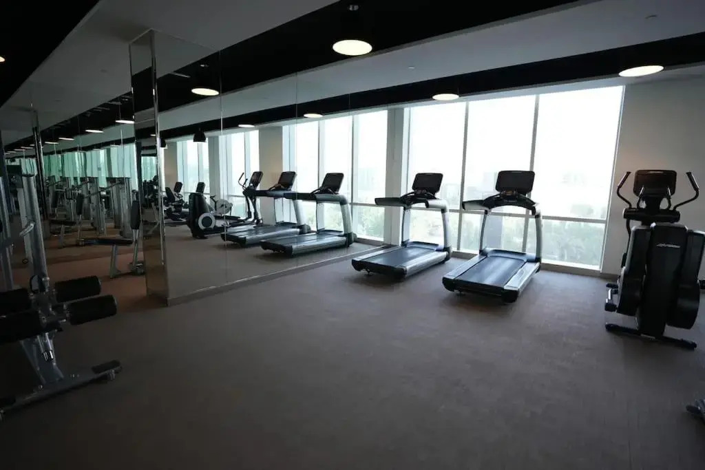GR Elite- Damac Studio with Kingdom Tower View