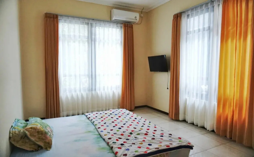 Green Surabaya Homey