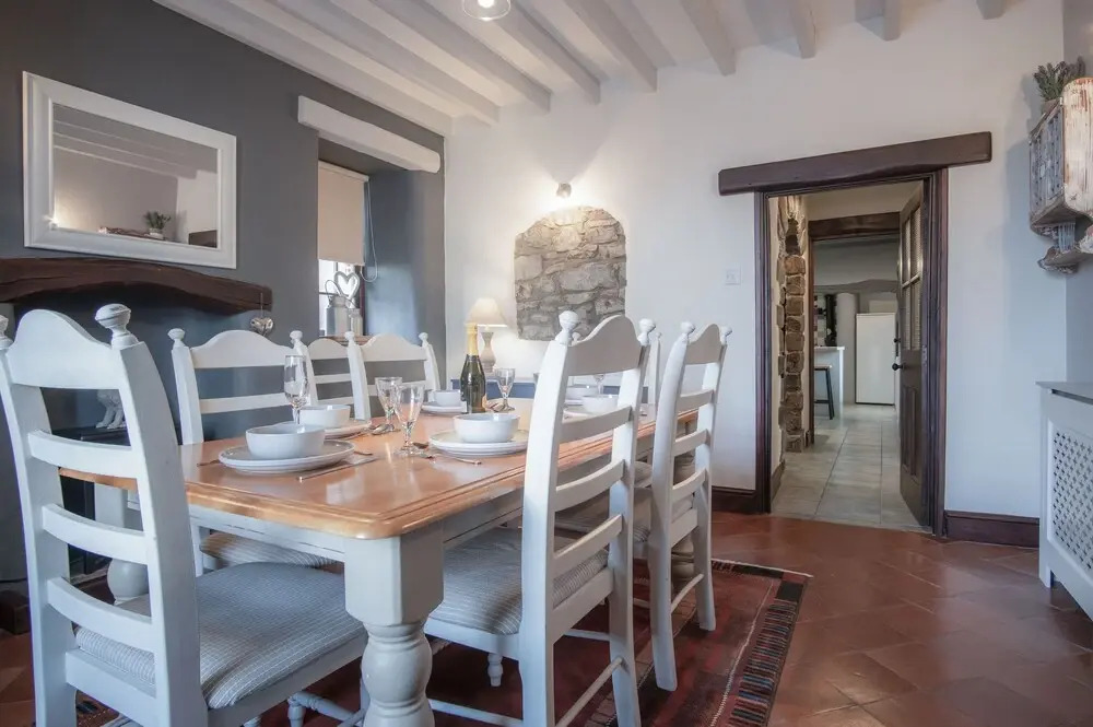 Tregoyr - 3 Bedroom Holiday Home - St. Florence