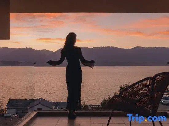 Xizhiyu · Sunset Sea View Half Mountain Garden Villa · Designer Resort Hotel