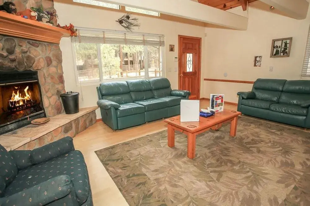 Chateau Summit by Big Bear Cool Cabins