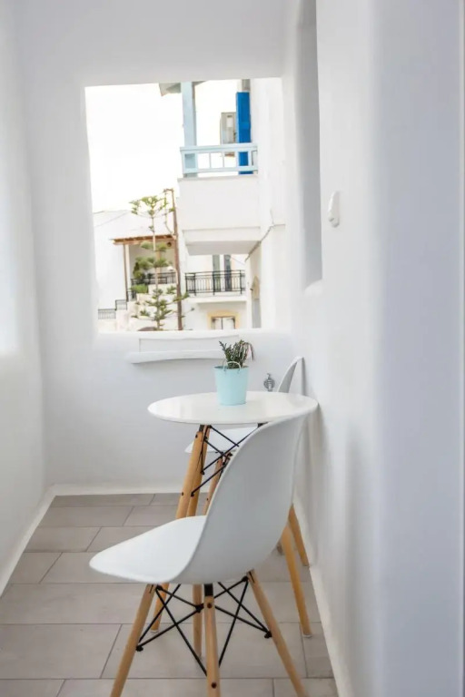 Emery Suites