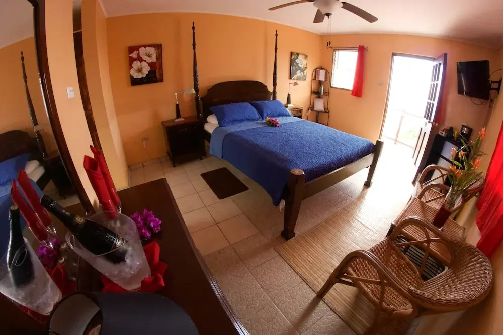 Scout's Place Hotel