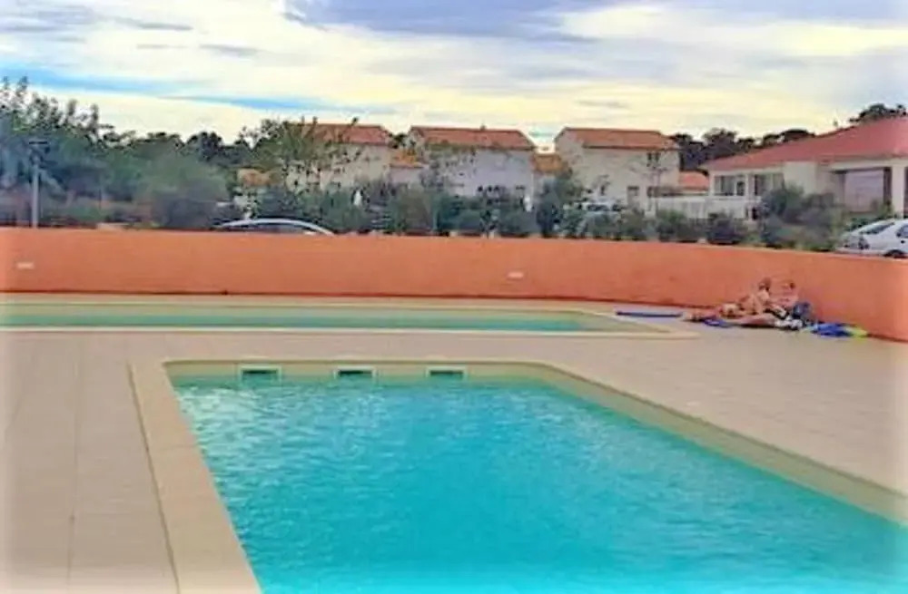 House With 2 Bedrooms in Prunete, With Pool Access and Terrace - 200 m
