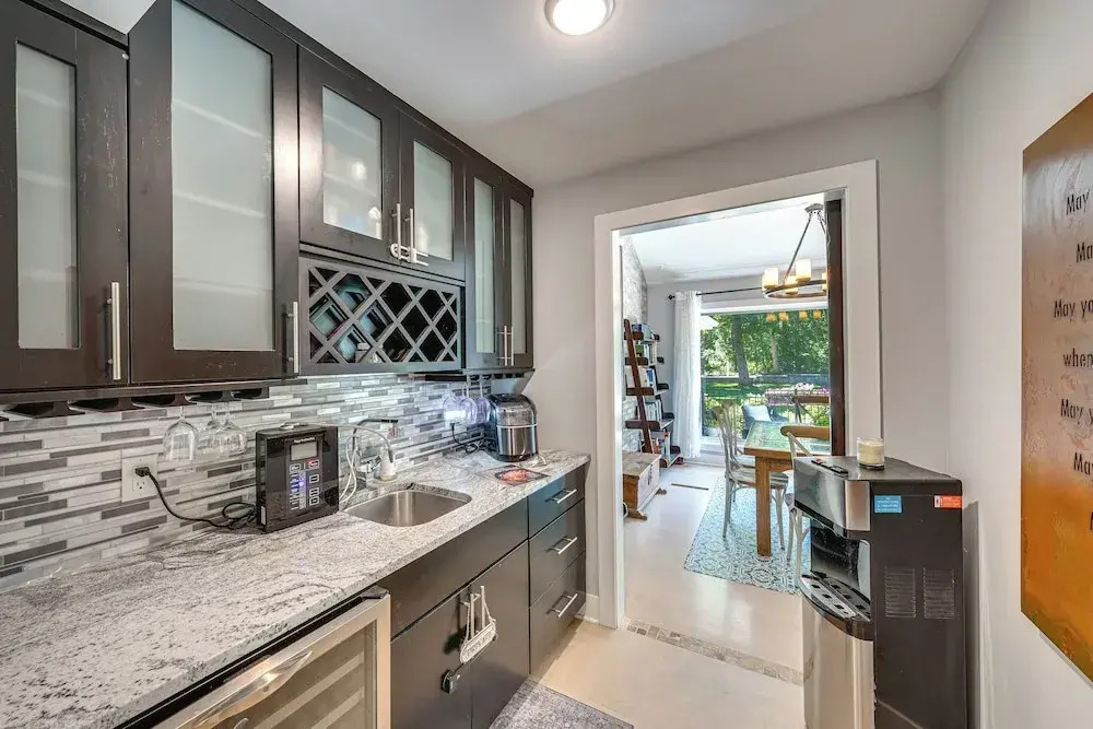 Expansive Fontana Home < 2 Mi to Geneva Lake!