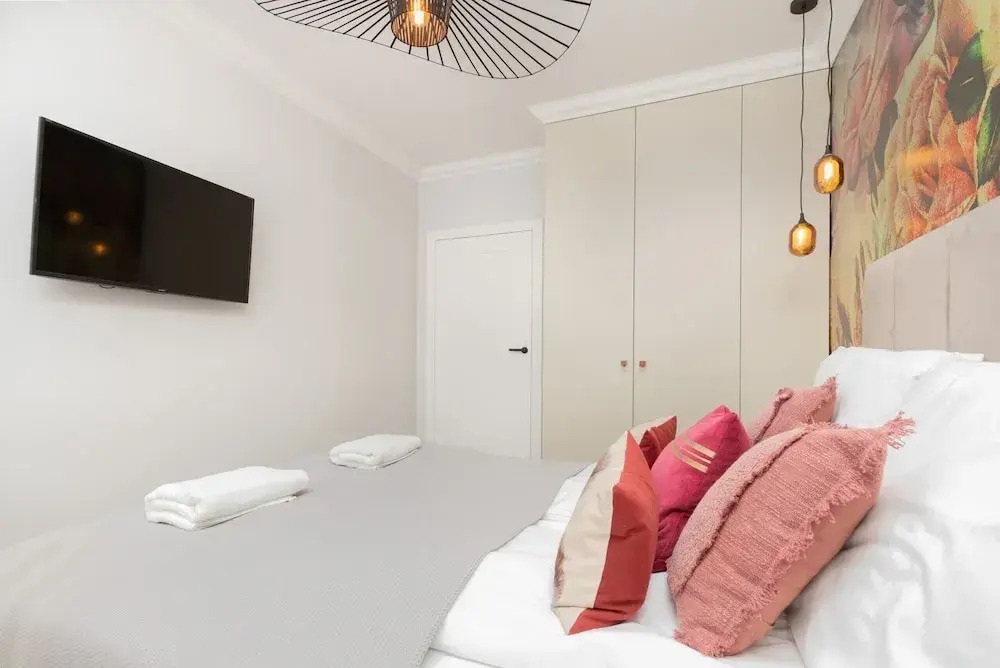 Harmonia Oliwska Gdansk by Renters