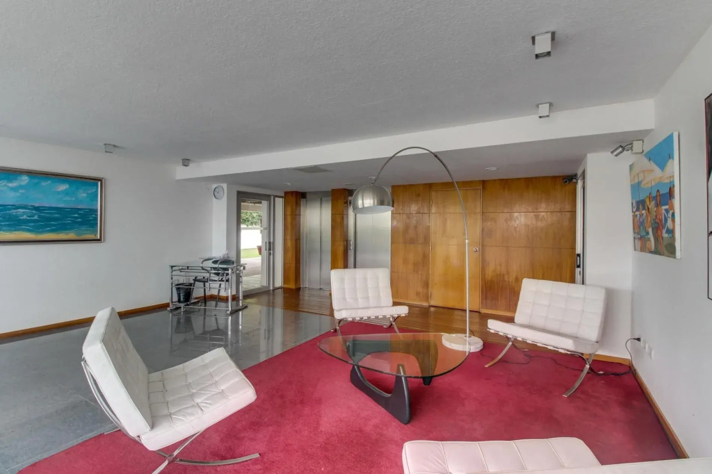 Oceana Suites The Point Suite 103