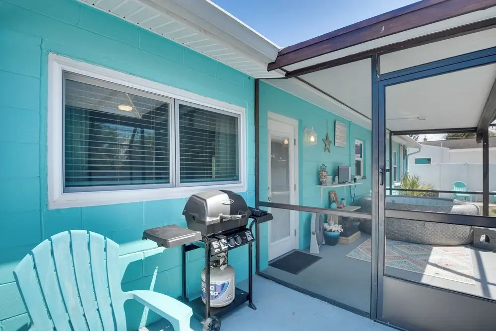 Ormond Beach Getaway, Walk to Coast & Restaurants!