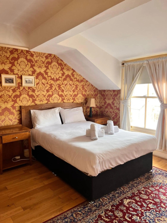 Ullet Suites