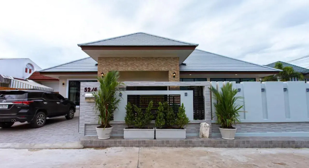 Uzeason Poolvilla Sattahip