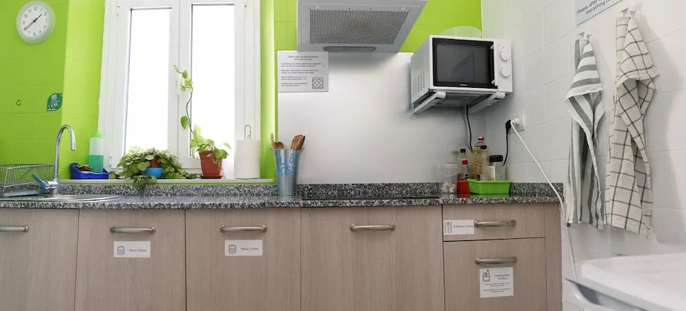 Leon Hostel