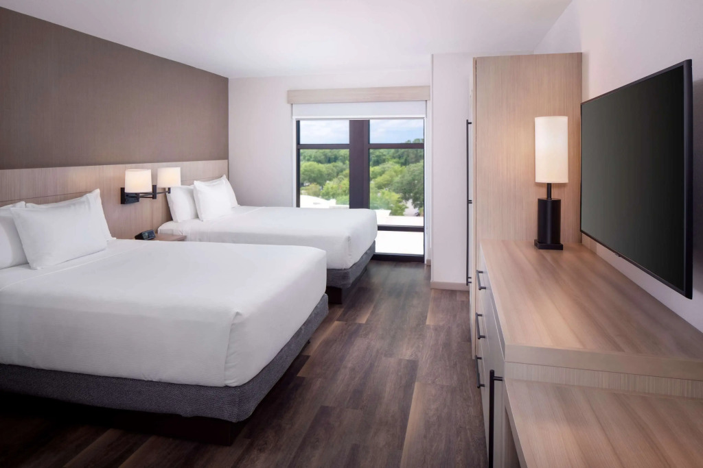 Hyatt Place Mount Pleasant Towne Centre