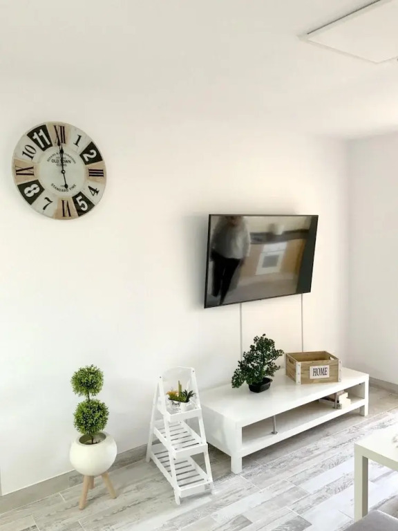 Apartment With 2 Bedrooms in Los Cristianos, With Wonderful Mountain V