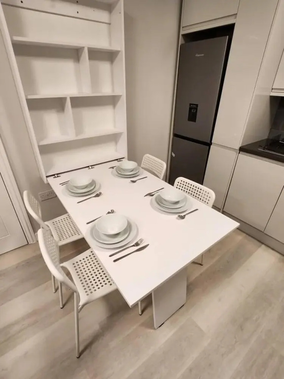 Beautiful 2-bed Apartment in London - Sleeps 6!