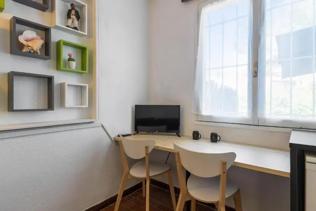 Comfortable studio with air-conditioning in Six-Fours-les-Plages - Welkeys