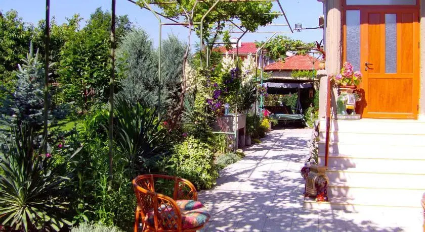 Kalina Guest House