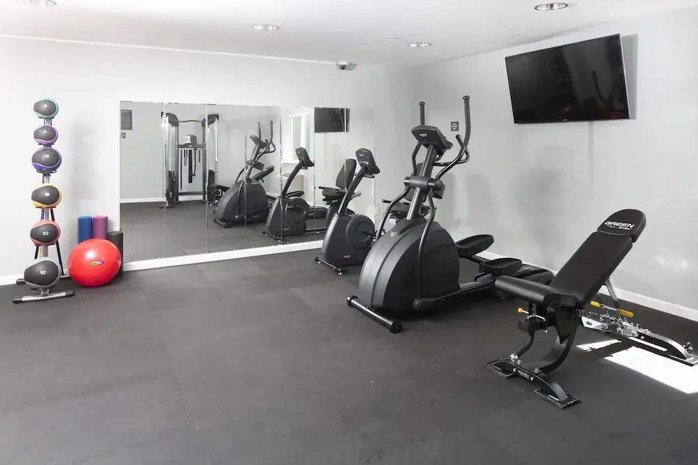 Days Inn and Suites Sequim